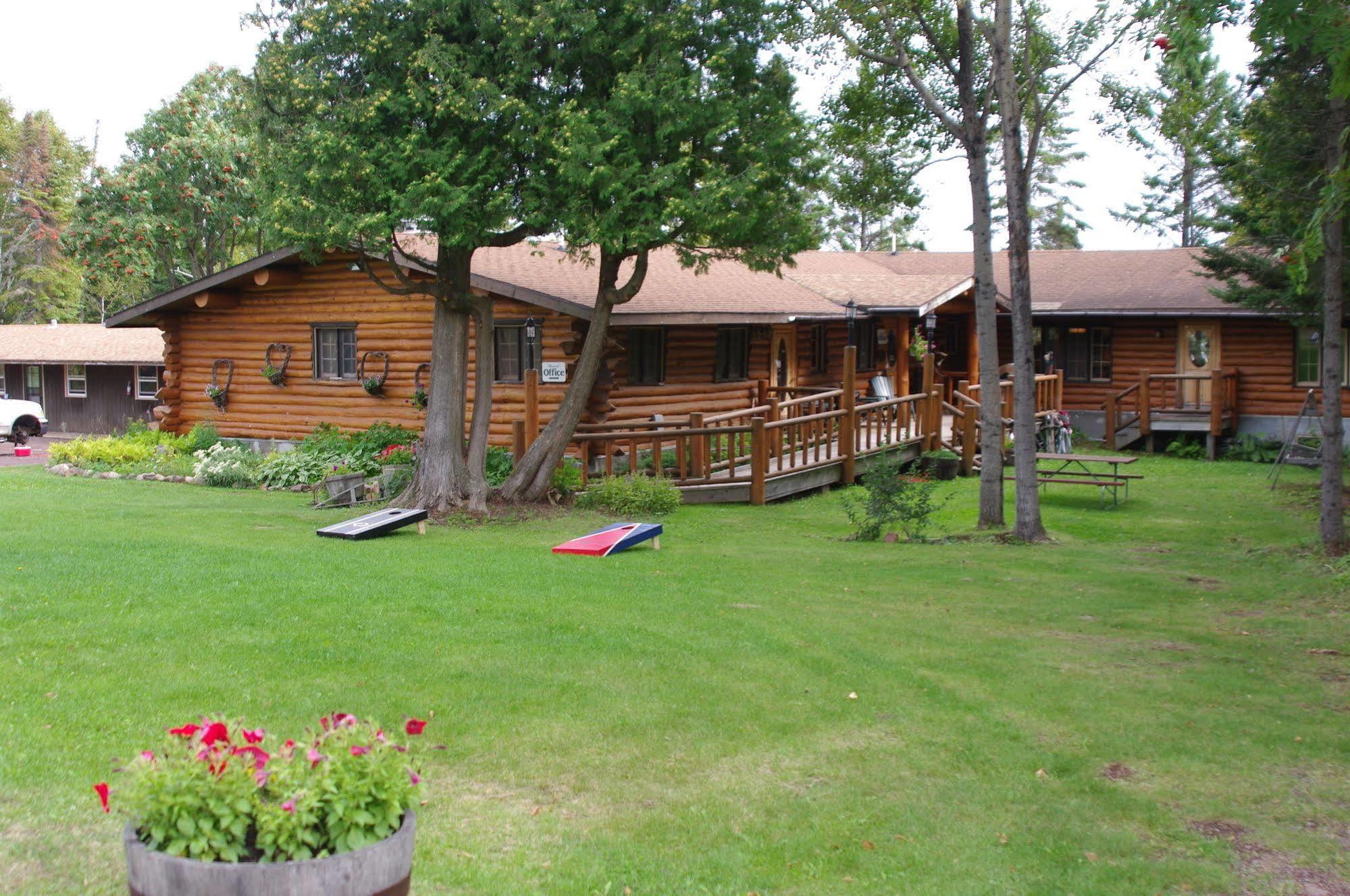 Solbakken Resort Lutsen Exterior photo